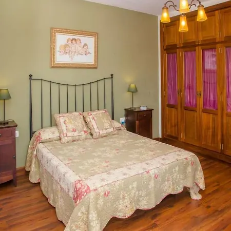 Villa Sleeps 6 Pool Wifi Mozaga