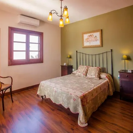 Sleeps 6 Pool Wifi Villa Mozaga