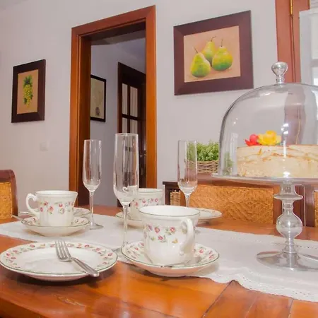 Sleeps 6 Pool Wifi Villa